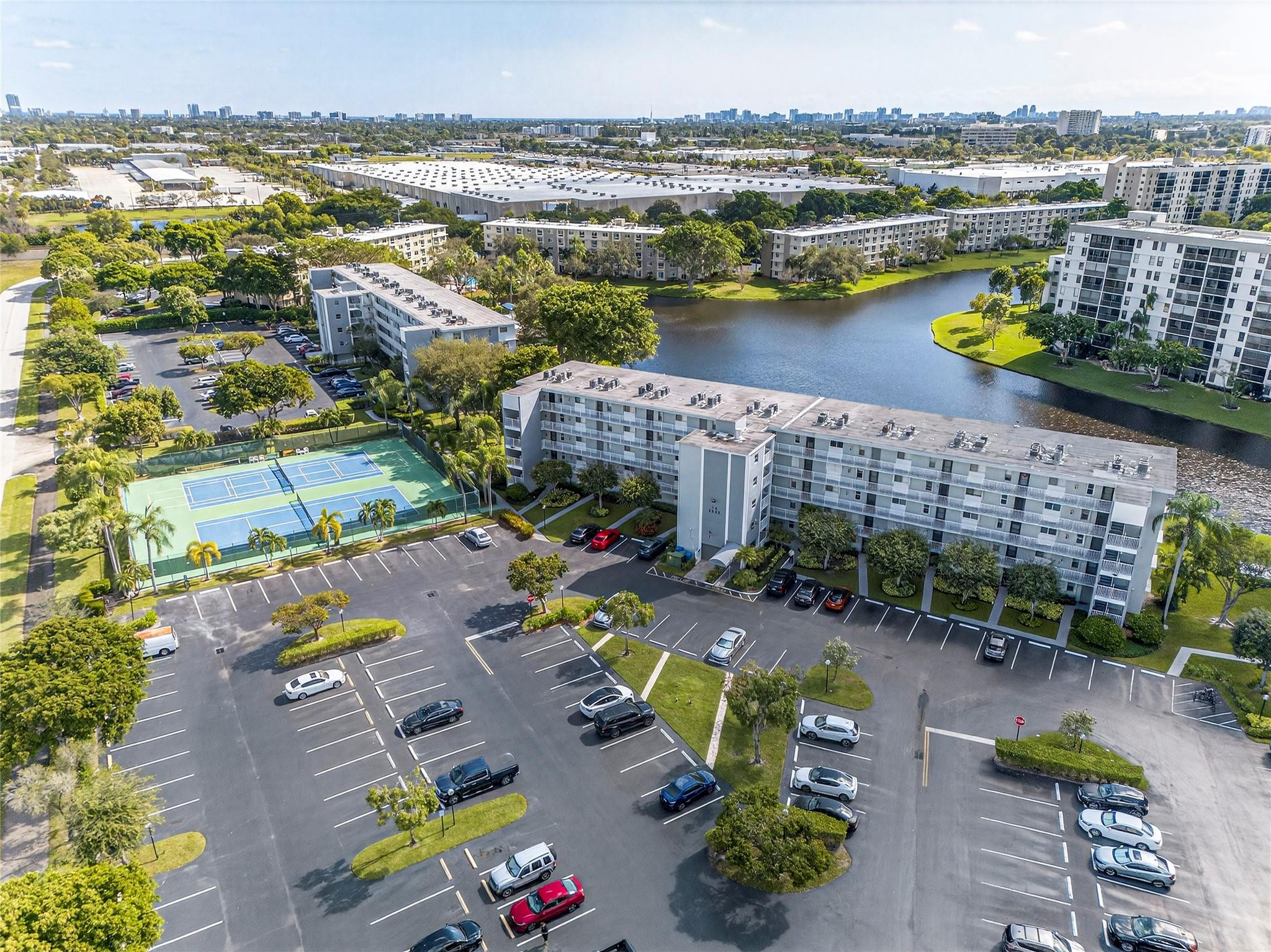 CYPRESS BEND CONDOMINIUM V - Residential