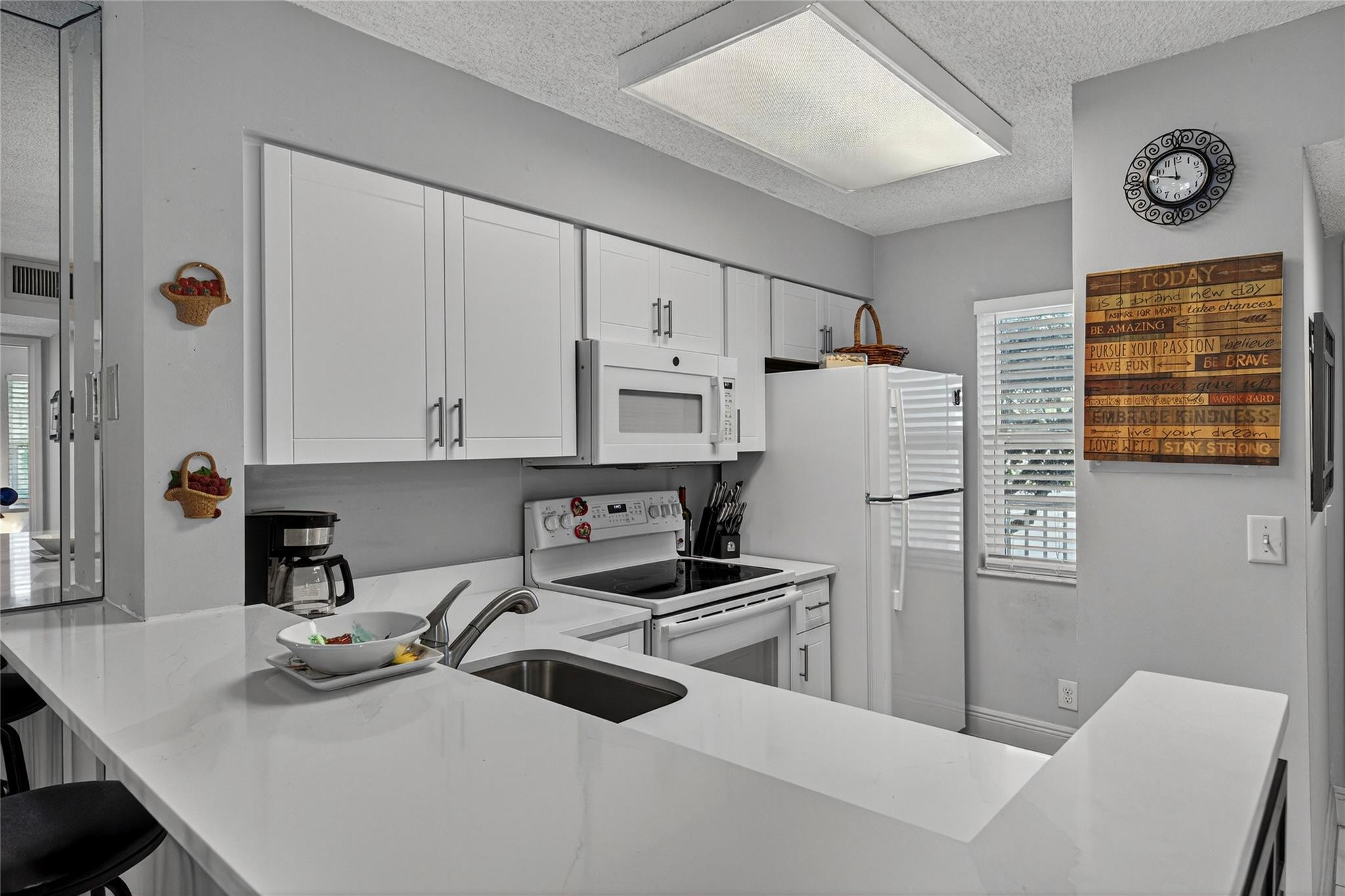 CYPRESS BEND CONDOMINIUM V - Residential