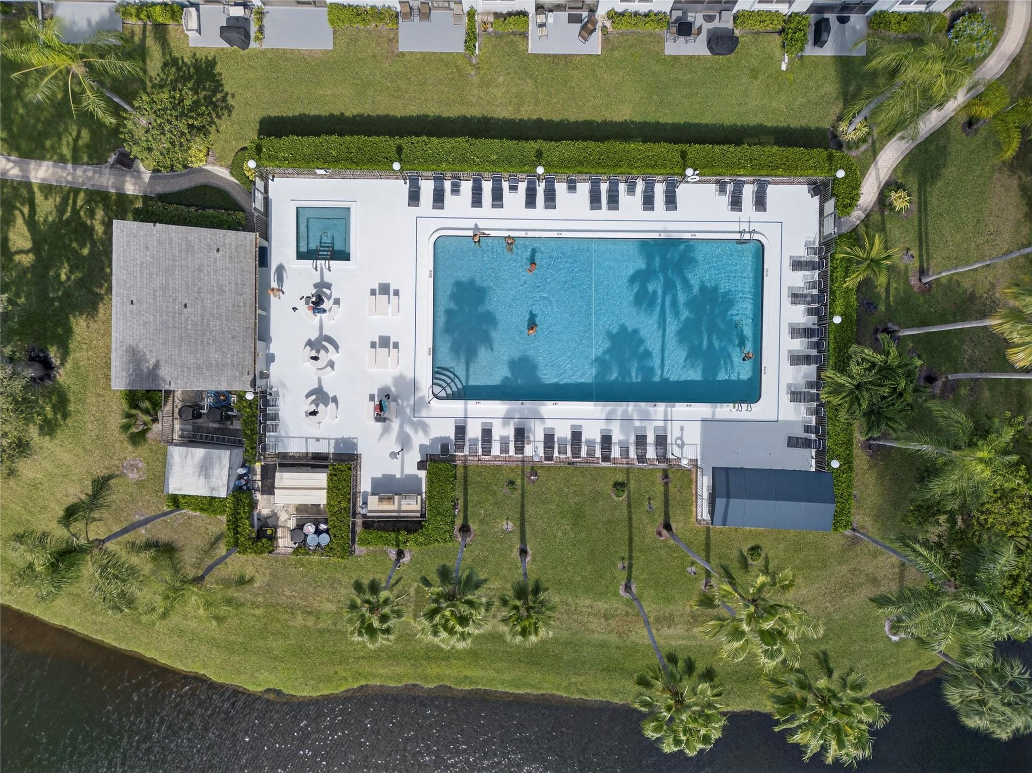 CYPRESS BEND CONDOMINIUM V - Residential