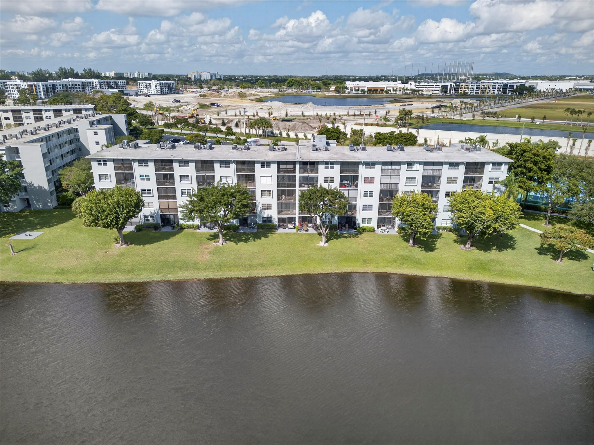 CYPRESS BEND CONDOMINIUM V - Residential