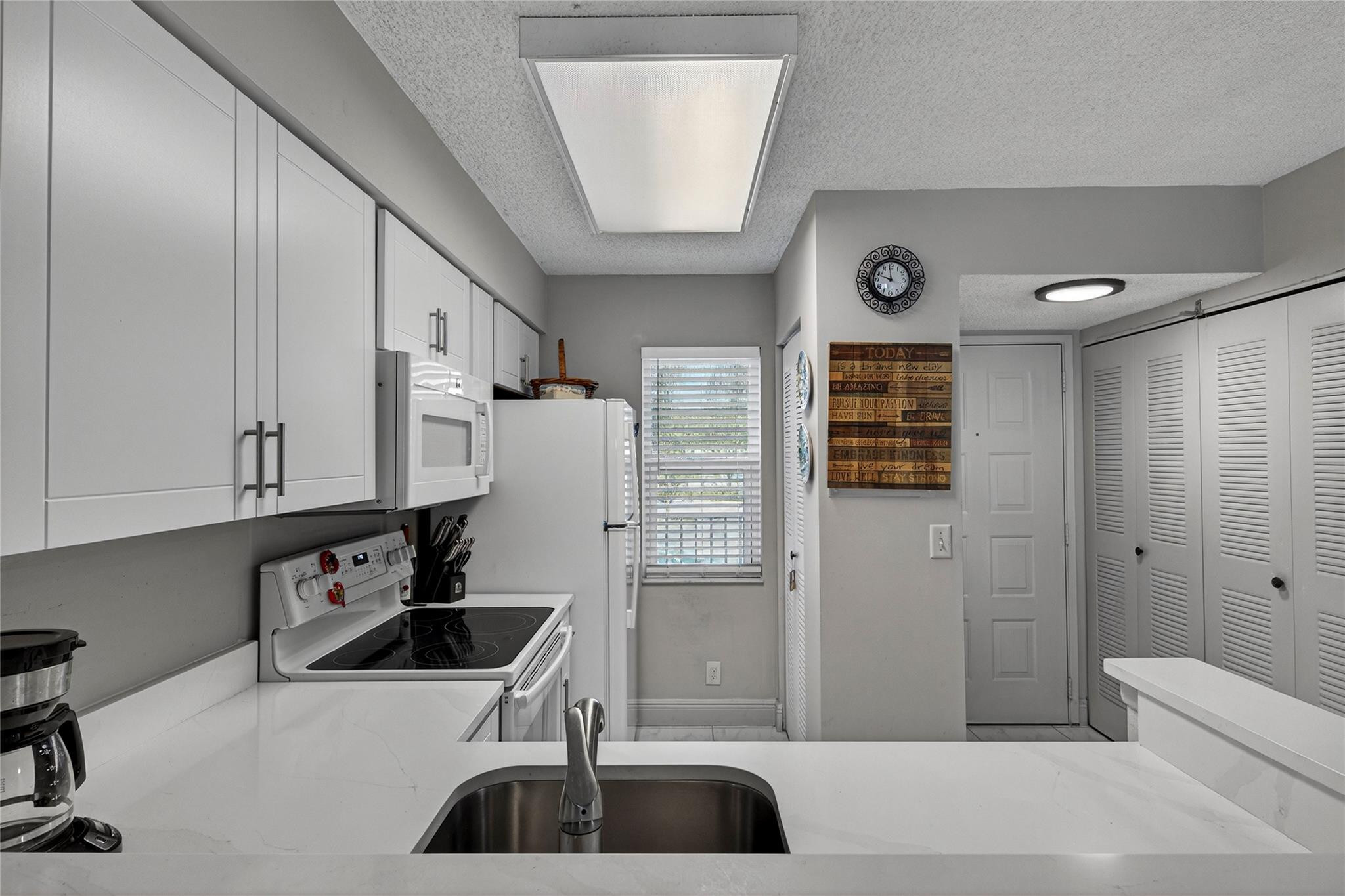 CYPRESS BEND CONDOMINIUM V - Residential