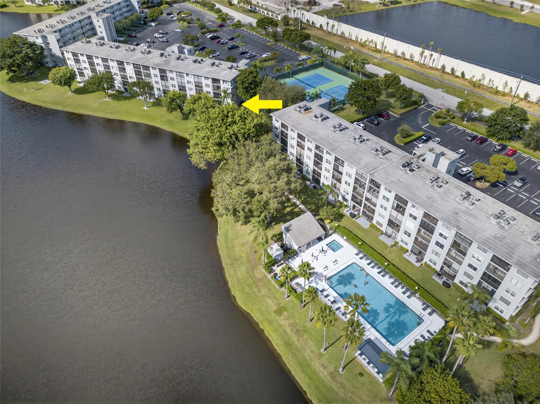 CYPRESS BEND CONDOMINIUM V - Residential