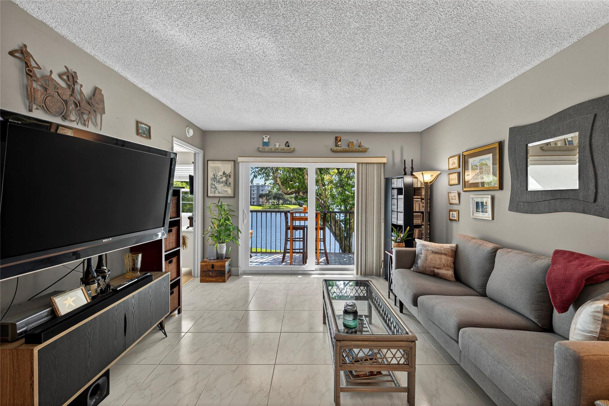 CYPRESS BEND CONDOMINIUM V - Residential