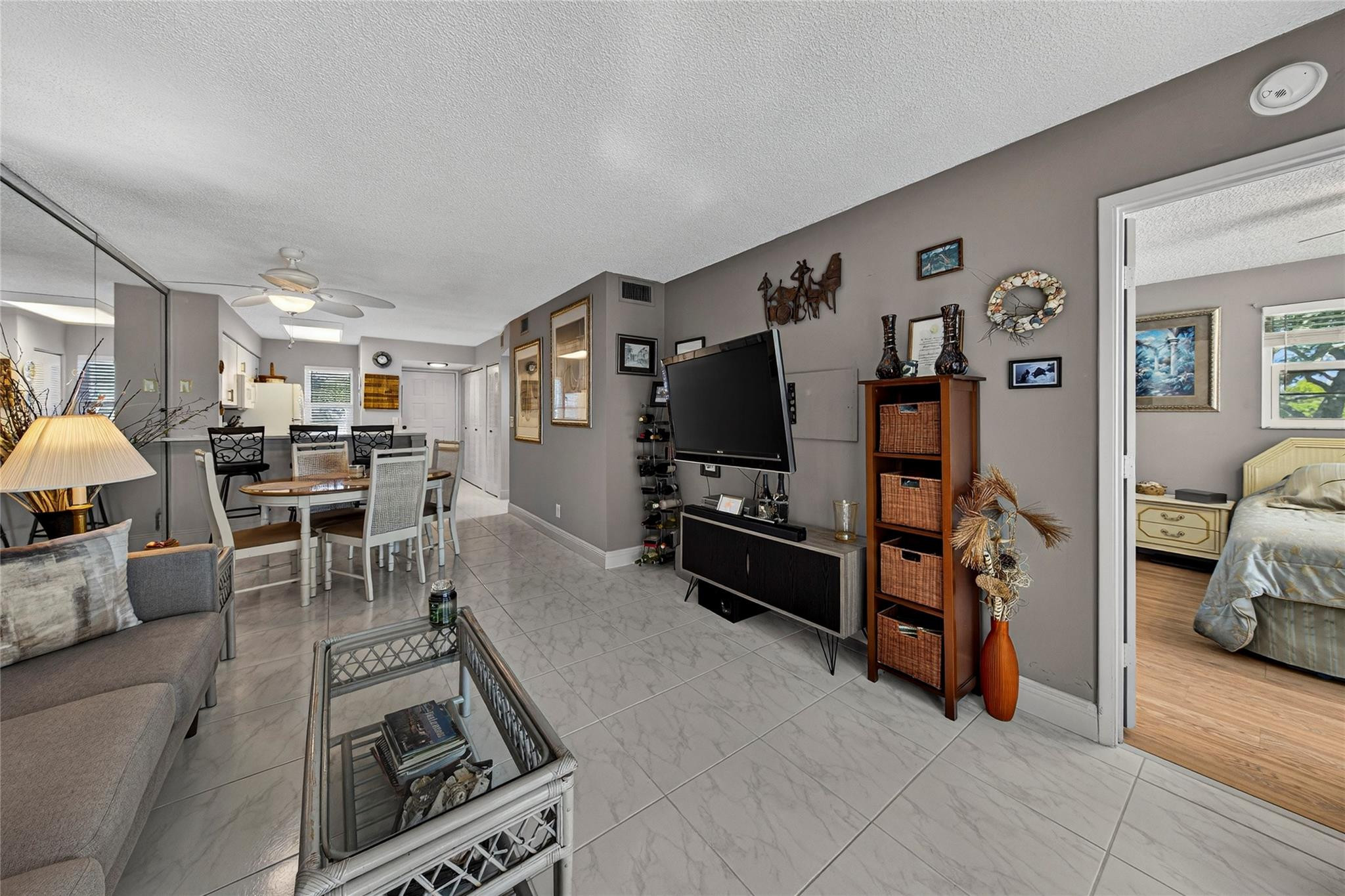 CYPRESS BEND CONDOMINIUM V - Residential