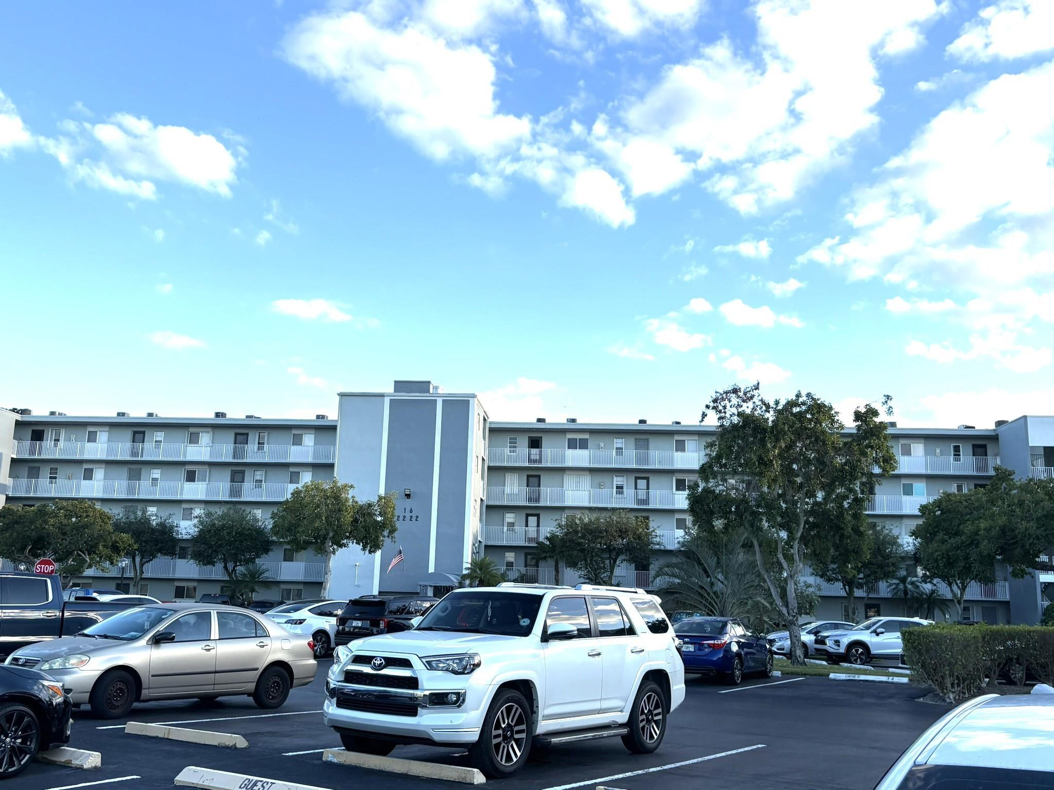 CYPRESS BEND CONDOMINIUM V - Residential