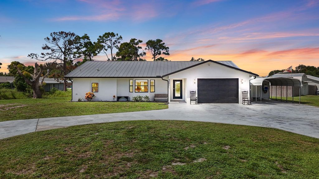 Photo of 6501 Ocala Avenue, Fort Pierce, FL 34951 (MLS # R11166235)