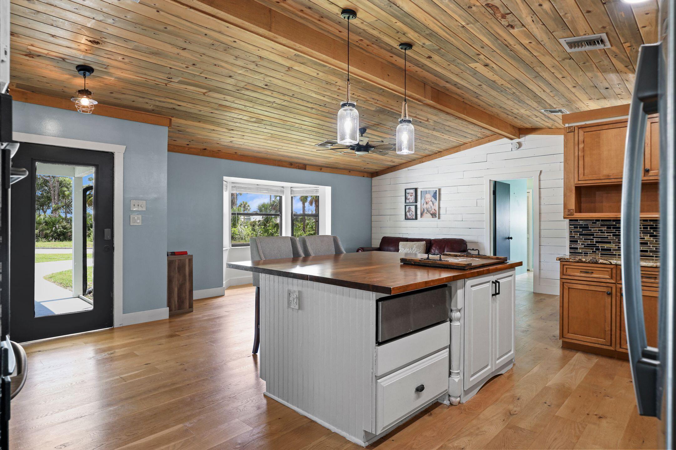 LAKEWOOD PARK UNIT 10 - Residential