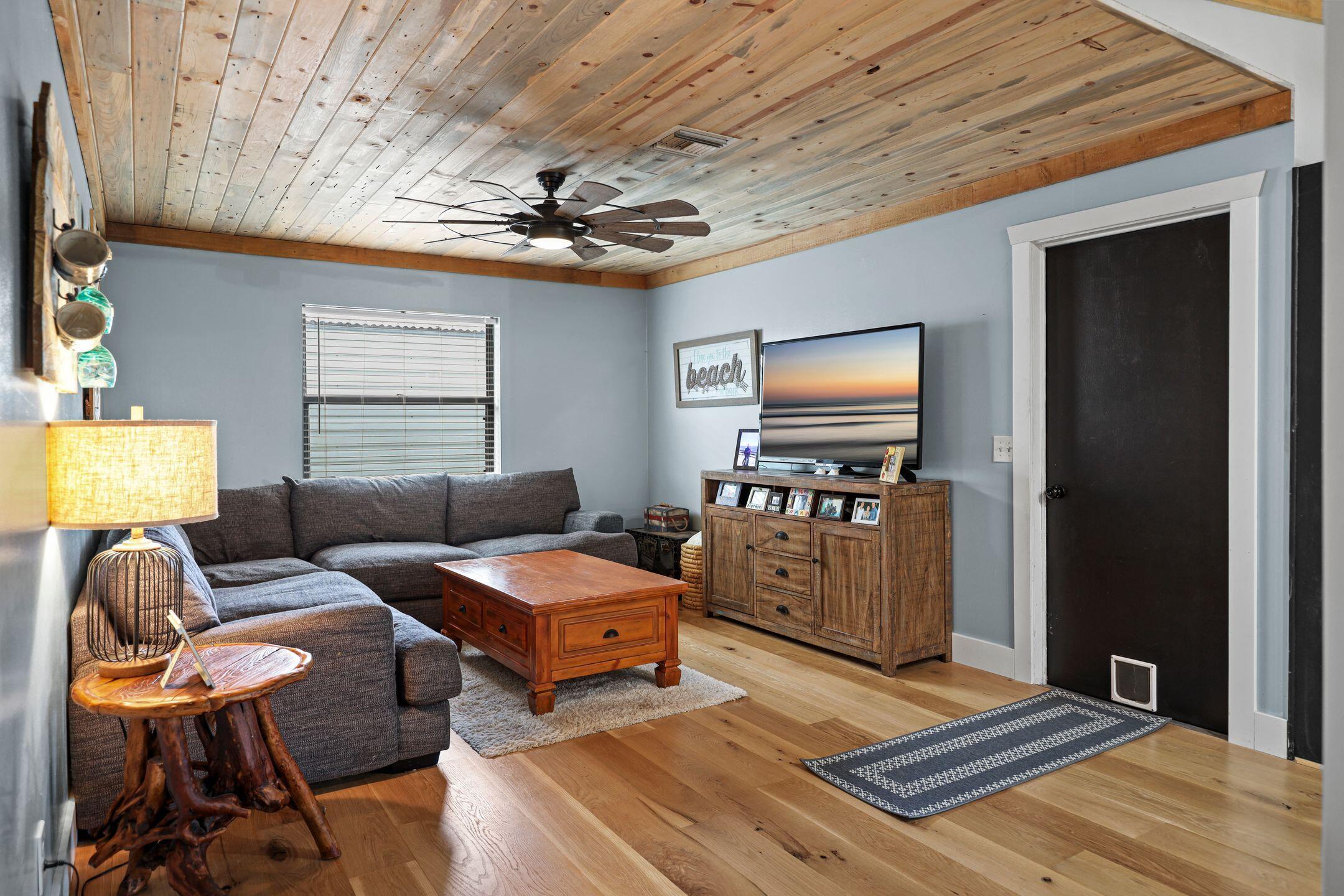 LAKEWOOD PARK UNIT 10 - Residential