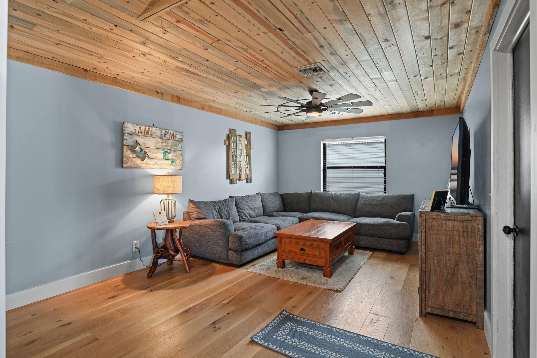 LAKEWOOD PARK UNIT 10 - Residential