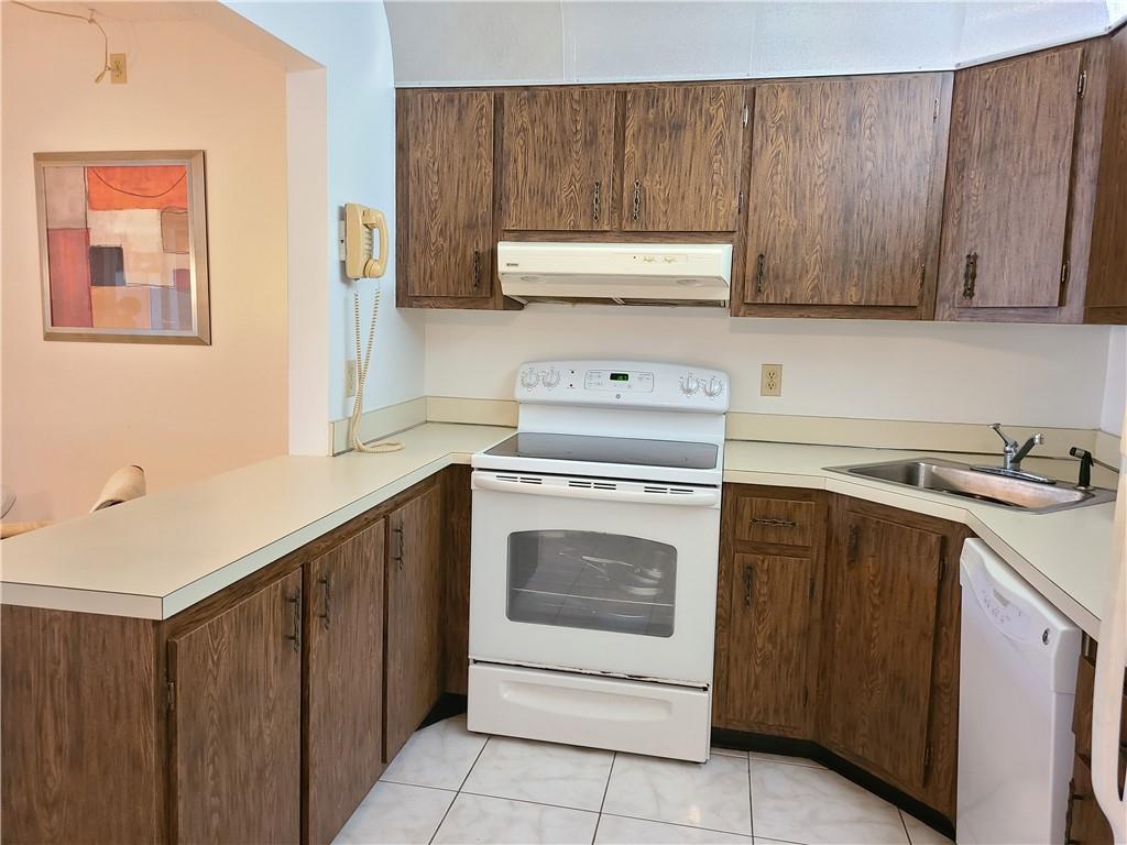 PINE RIDGE IV CONDO - Residential