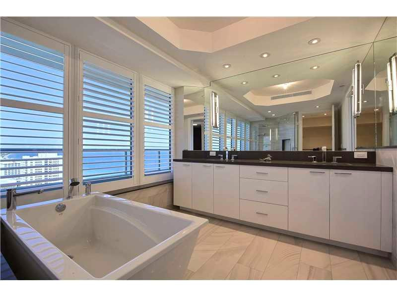 Ritz-Carlton - Residential