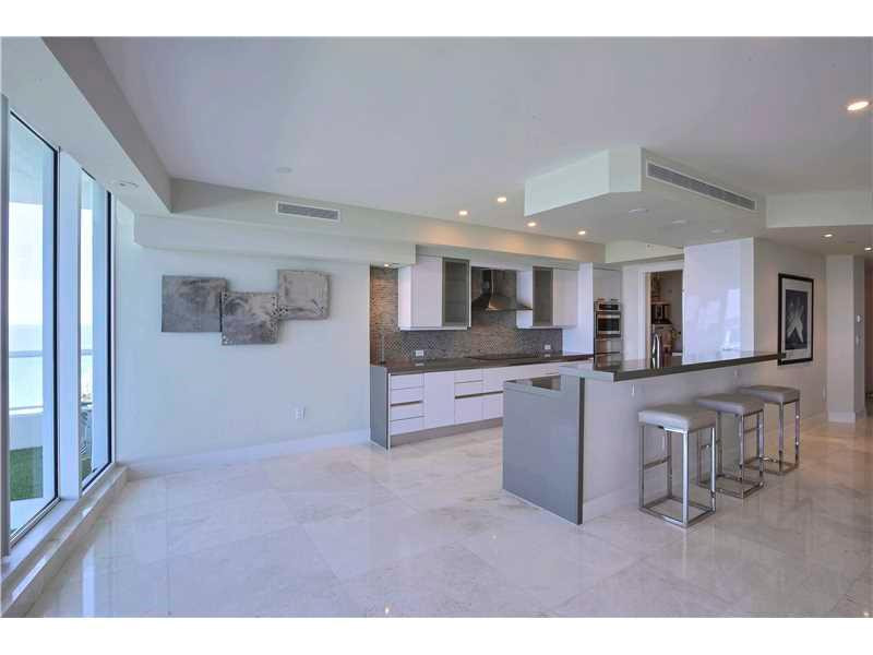 Ritz-Carlton - Residential