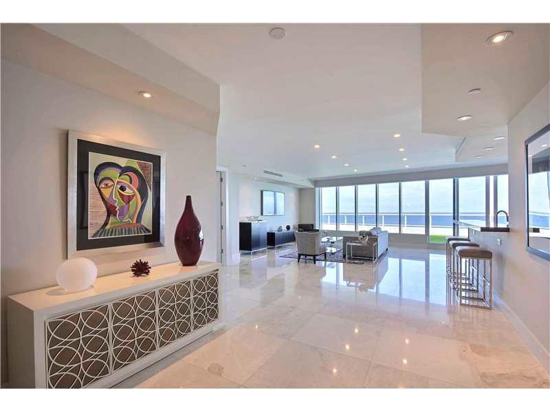 Ritz-Carlton - Residential