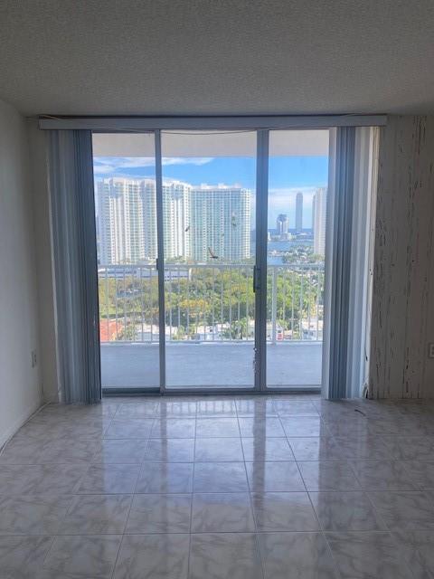 ADMIRALS PORT CONDO - Residential