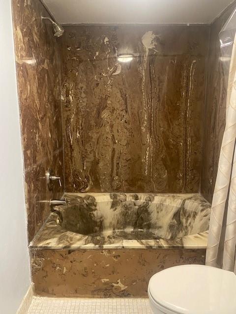 ADMIRALS PORT CONDO - Residential