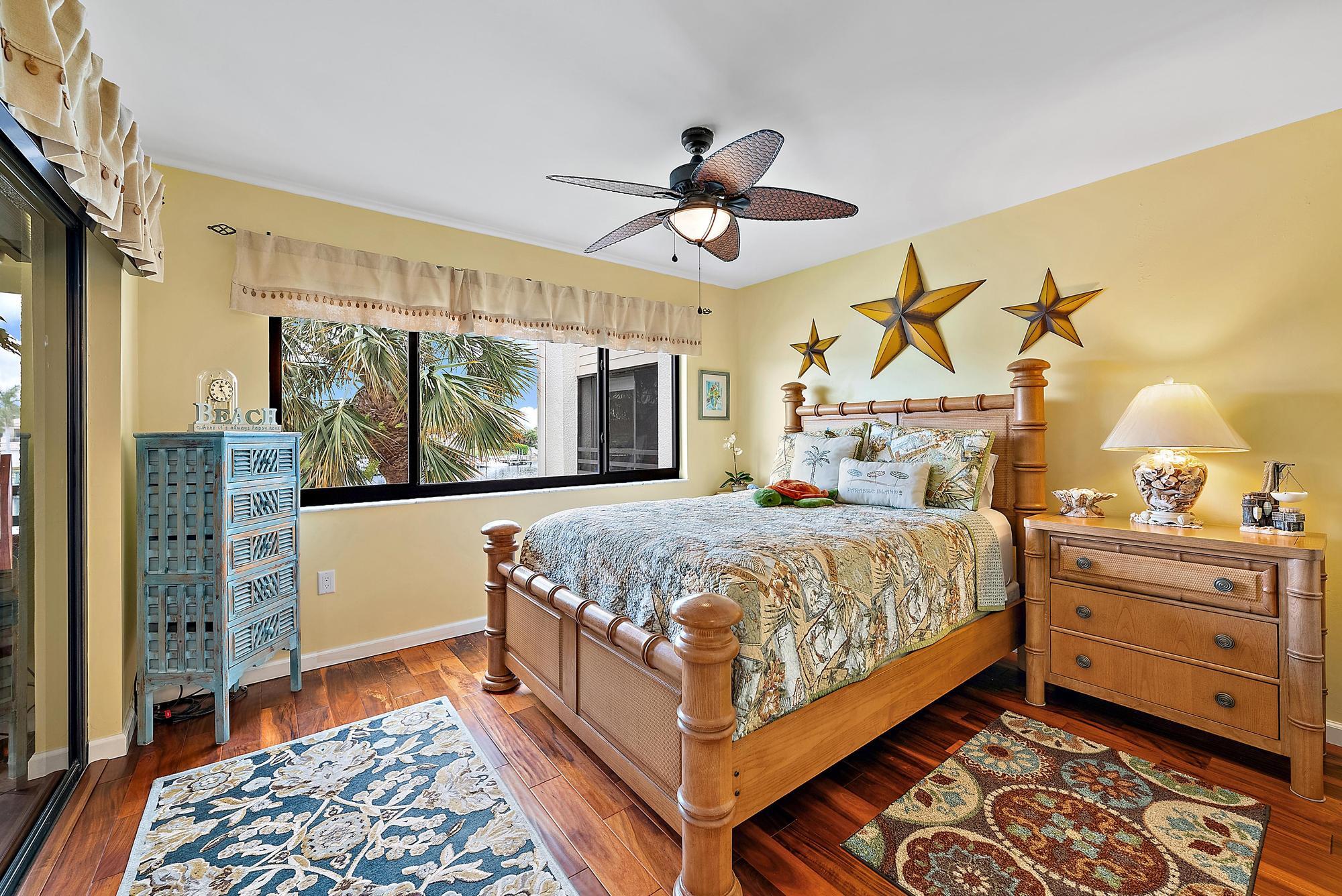 OAK HARBOUR CONDOS - Residential Lease