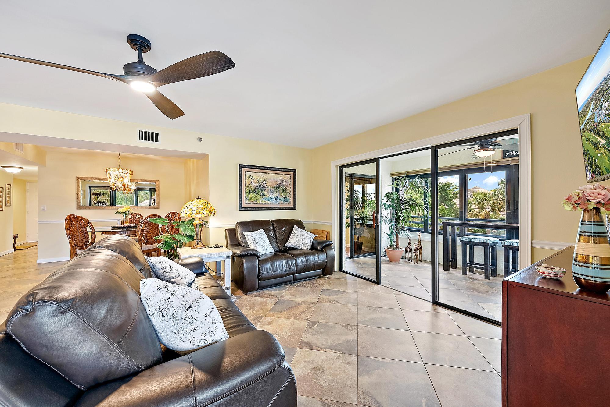 OAK HARBOUR CONDOS - Residential Lease