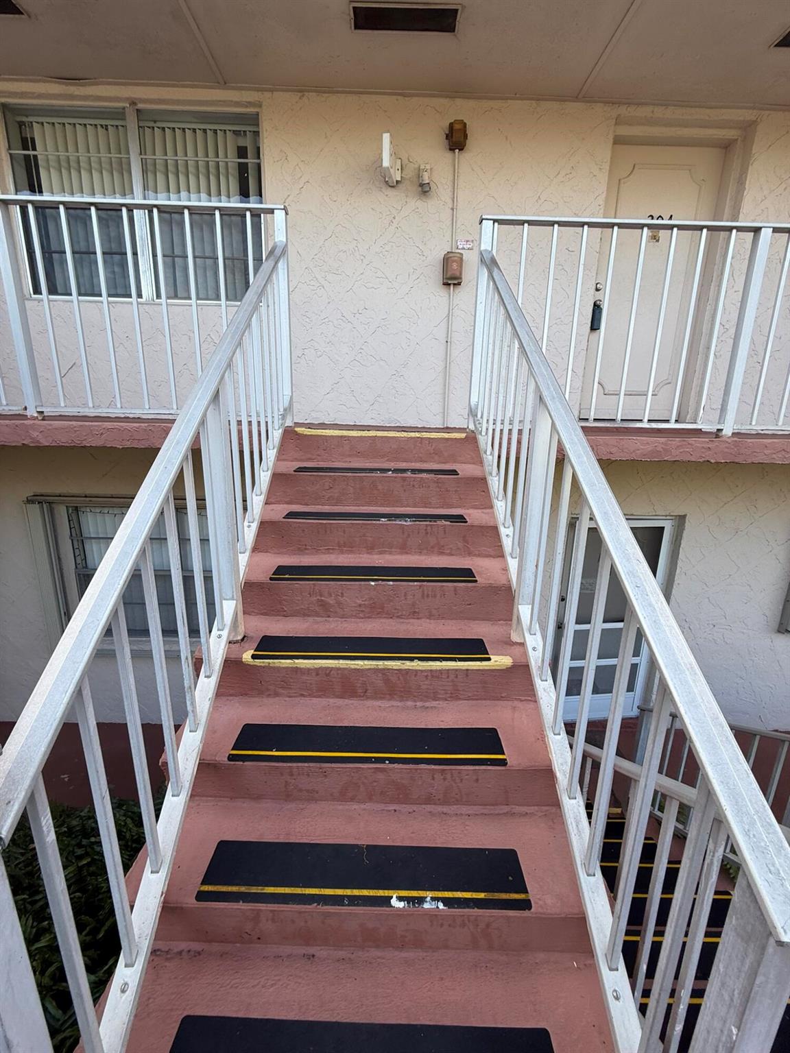 GREENWAY VILLAGE - Residential Lease