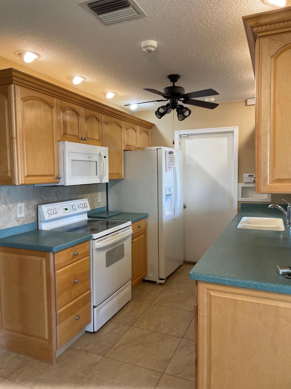 Photo of 6347 Timberlakes Way, Delray Beach, FL 33484 (MLS # B26087893)