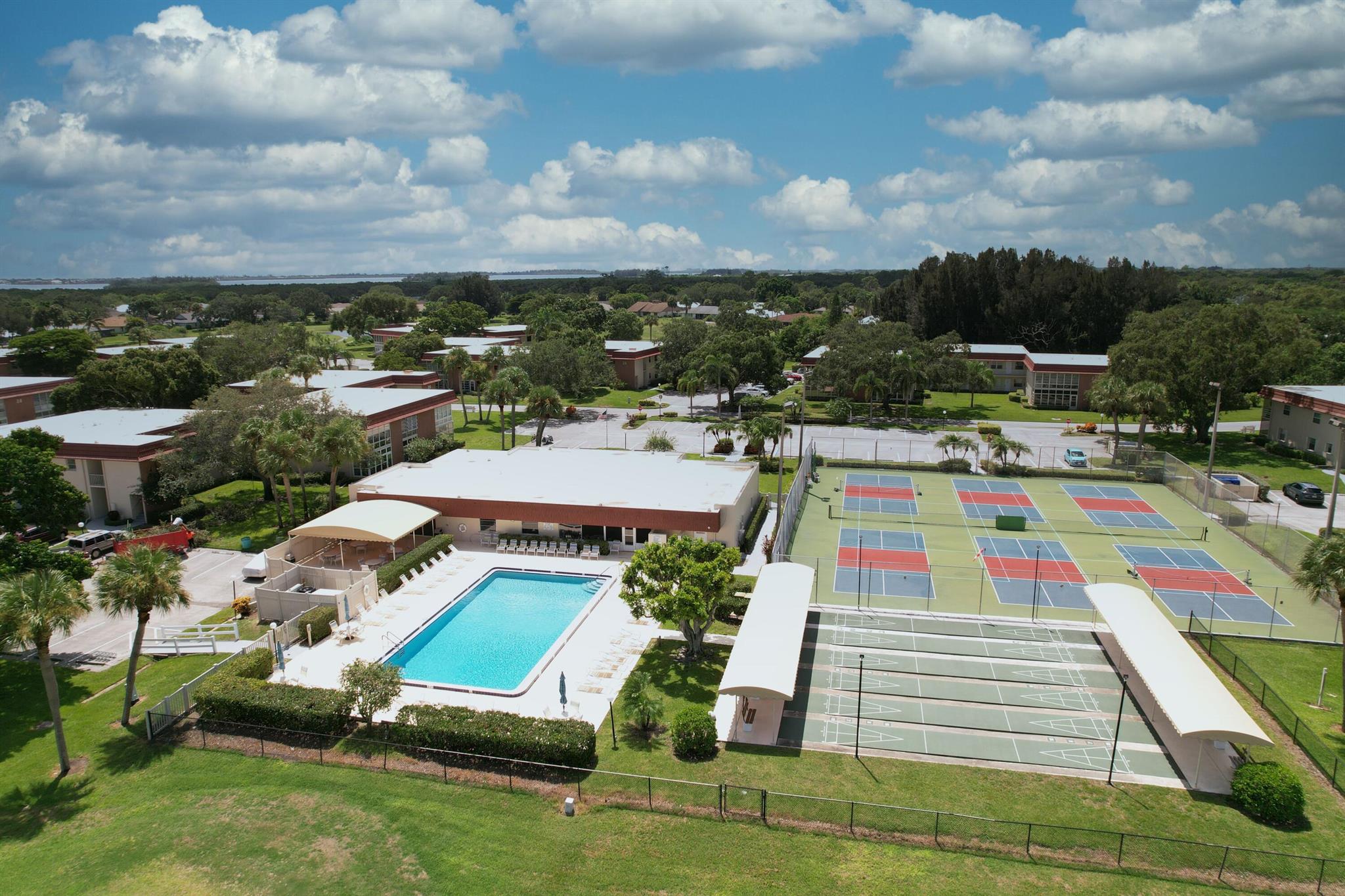 16 Vista Palm Lane 204