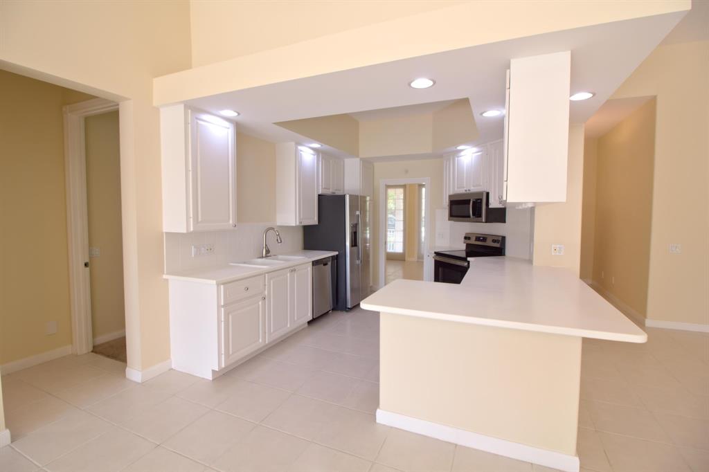 Villagewalk - Residential