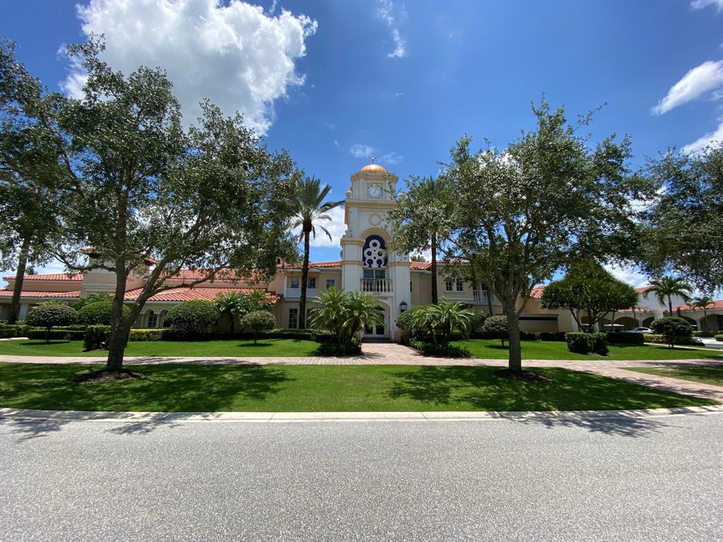 Villagewalk - Residential