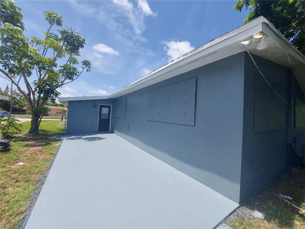 Melrose Manor 40-32 B - Residential