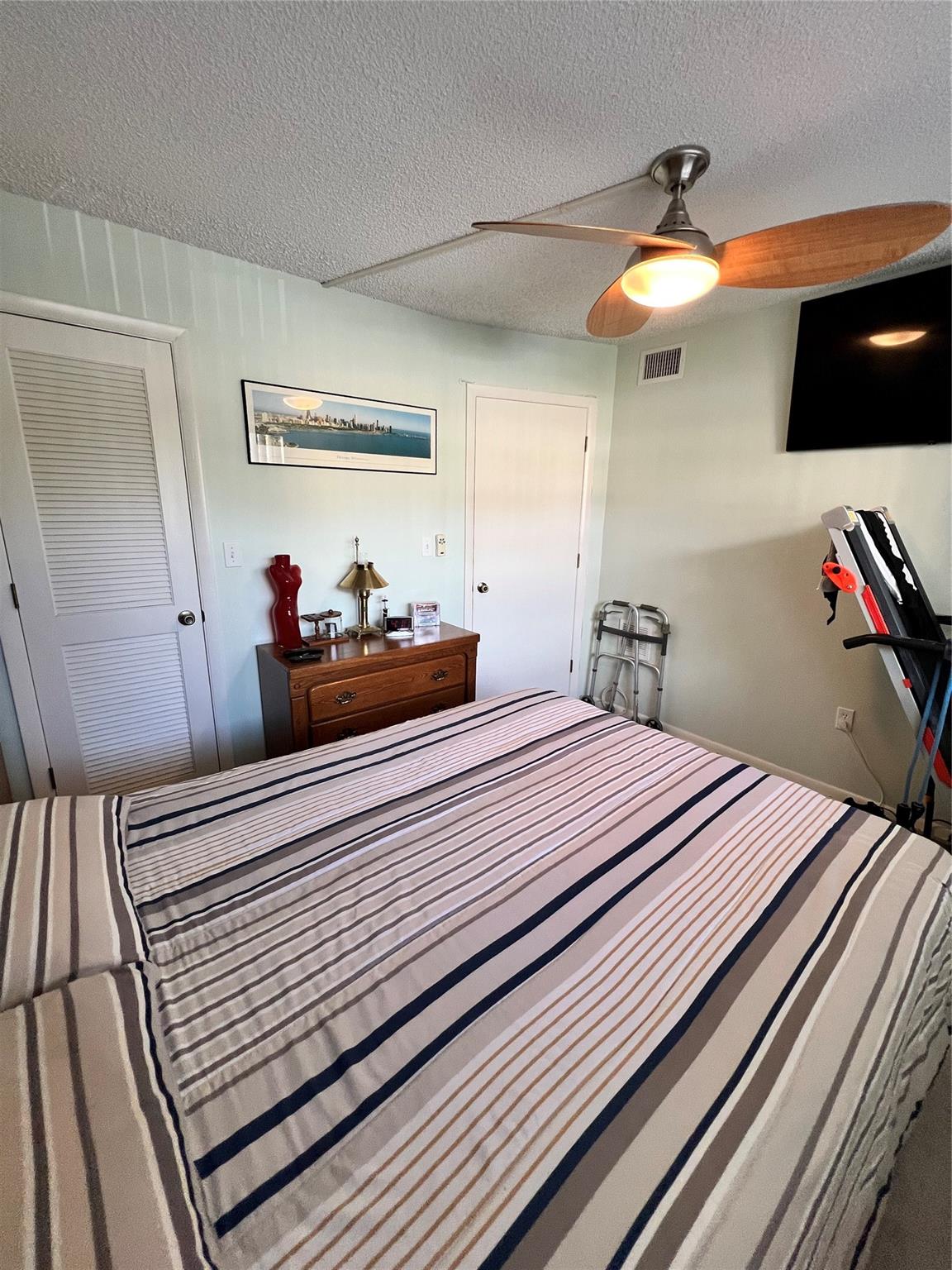 Sunrise Lakes - Residential