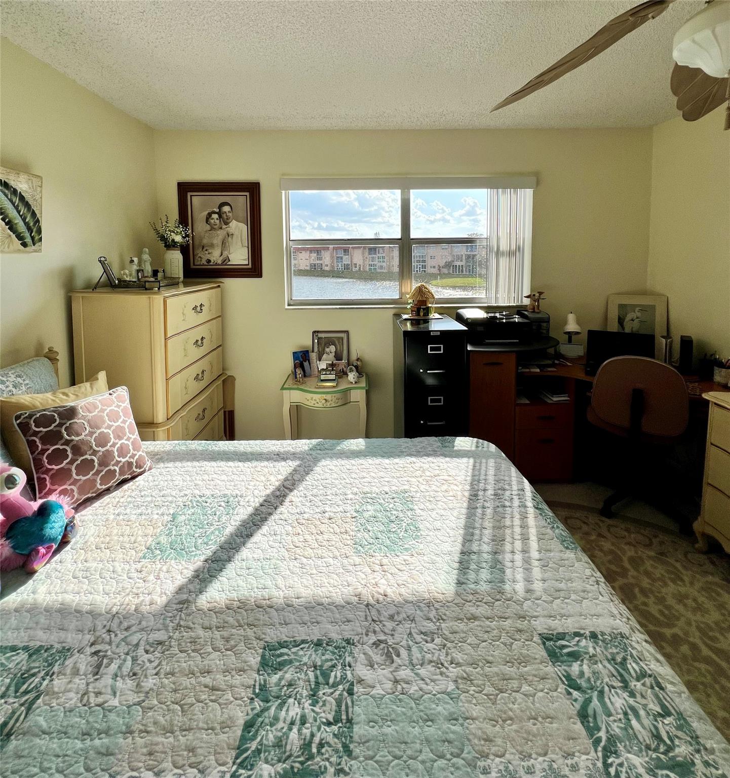 Sunrise Lakes - Residential