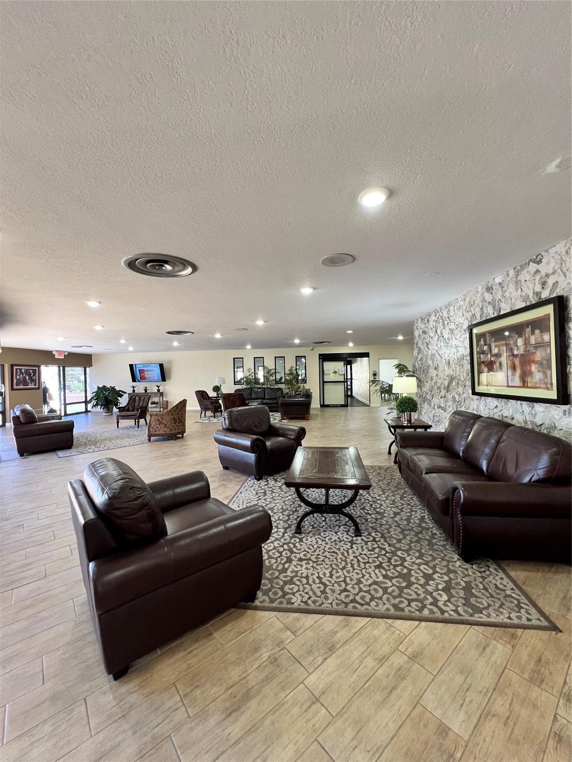 Sunrise Lakes - Residential