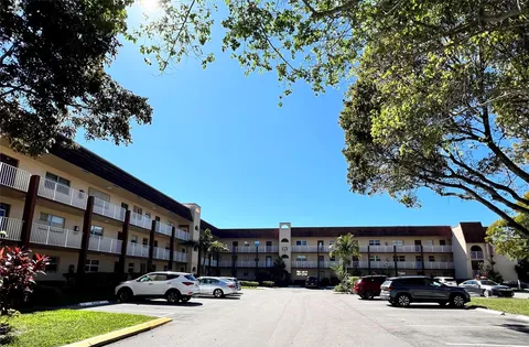 8880 Sunrise Lakes Blvd Unit 209, Sunrise, FL MLS: F10491561