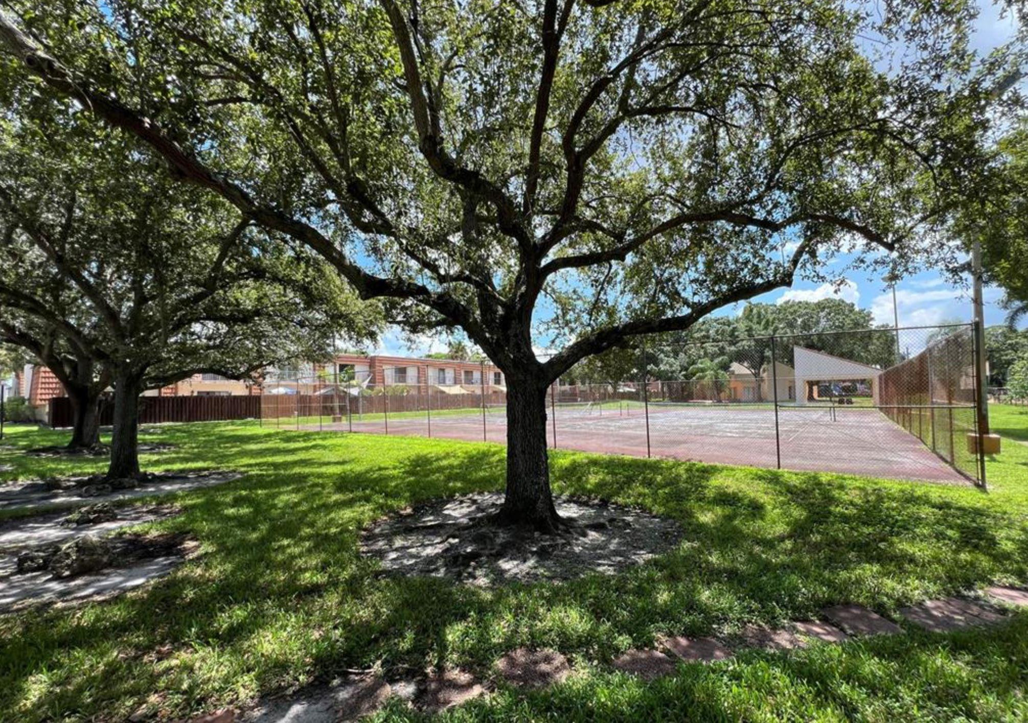 Chateaulaine 89-45 B - Residential