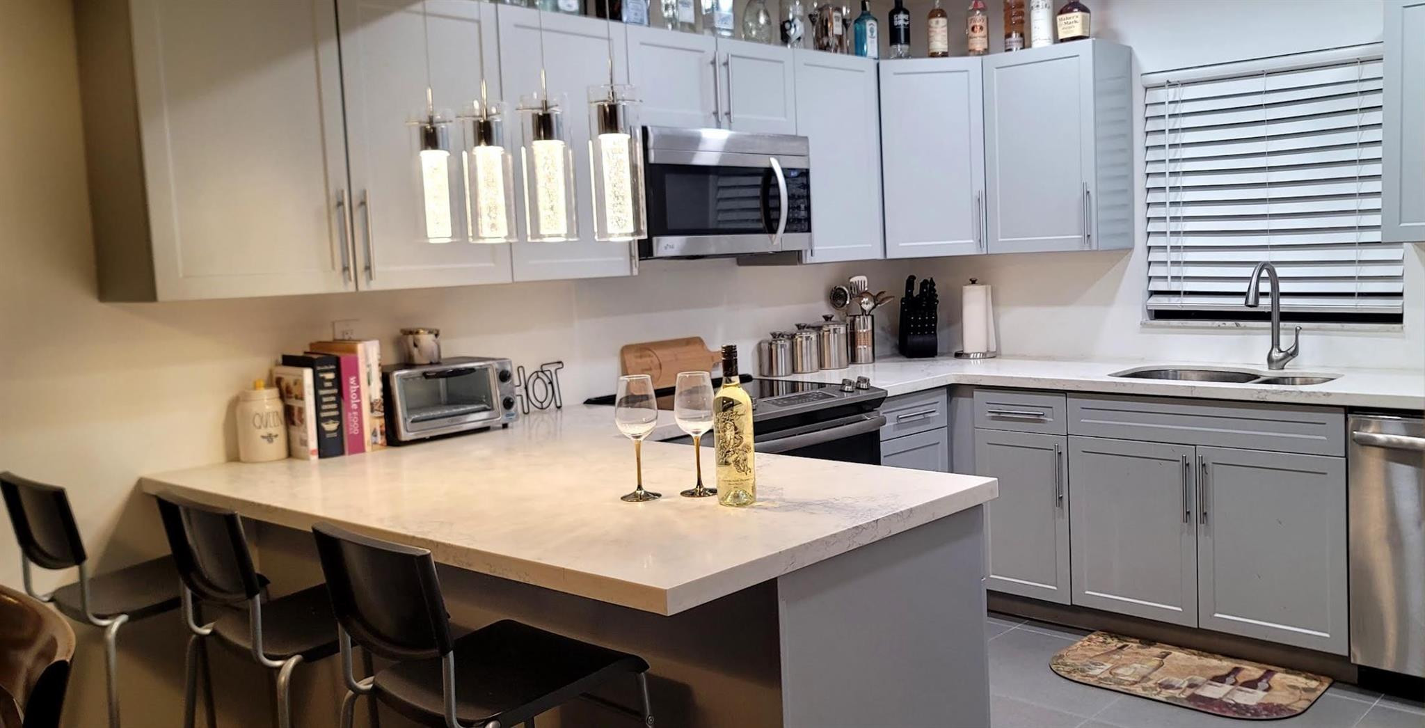 Chateaulaine 89-45 B - Residential