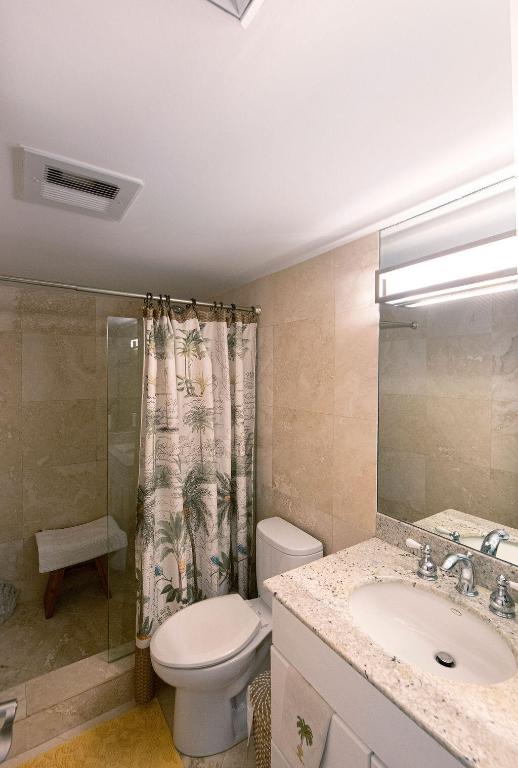 ISLANDIA II CONDOMINIUM - Residential