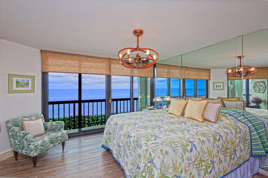 ISLANDIA II CONDOMINIUM - Residential