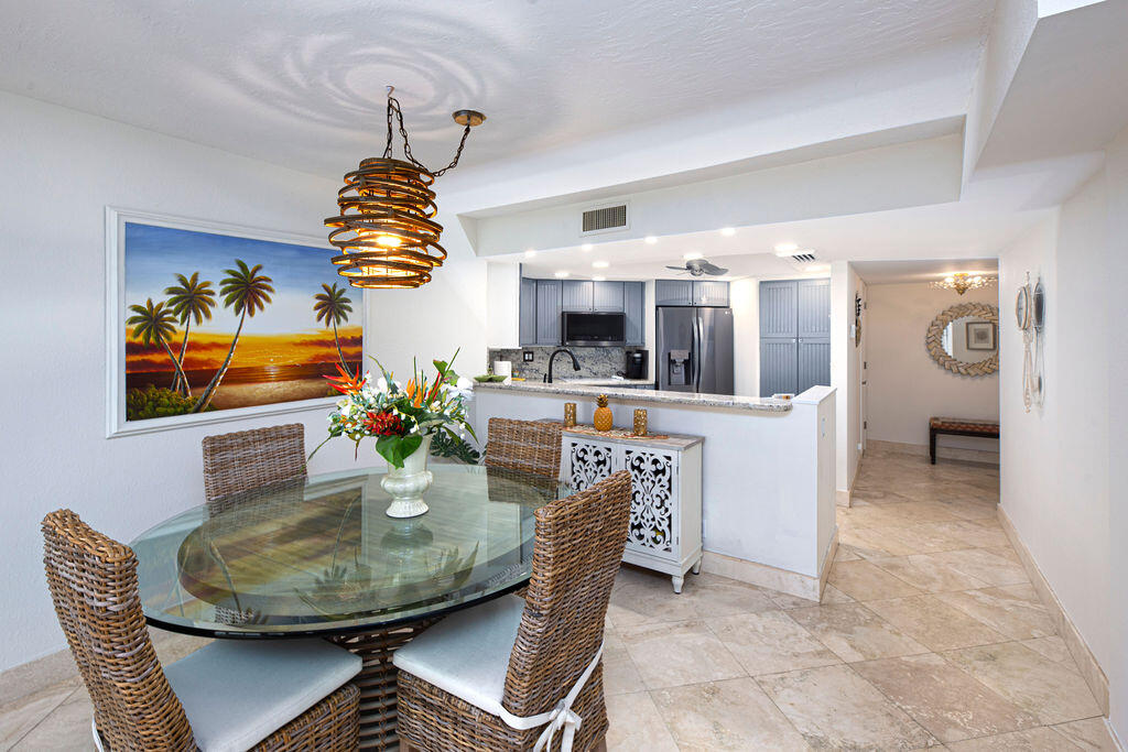 ISLANDIA II CONDOMINIUM - Residential