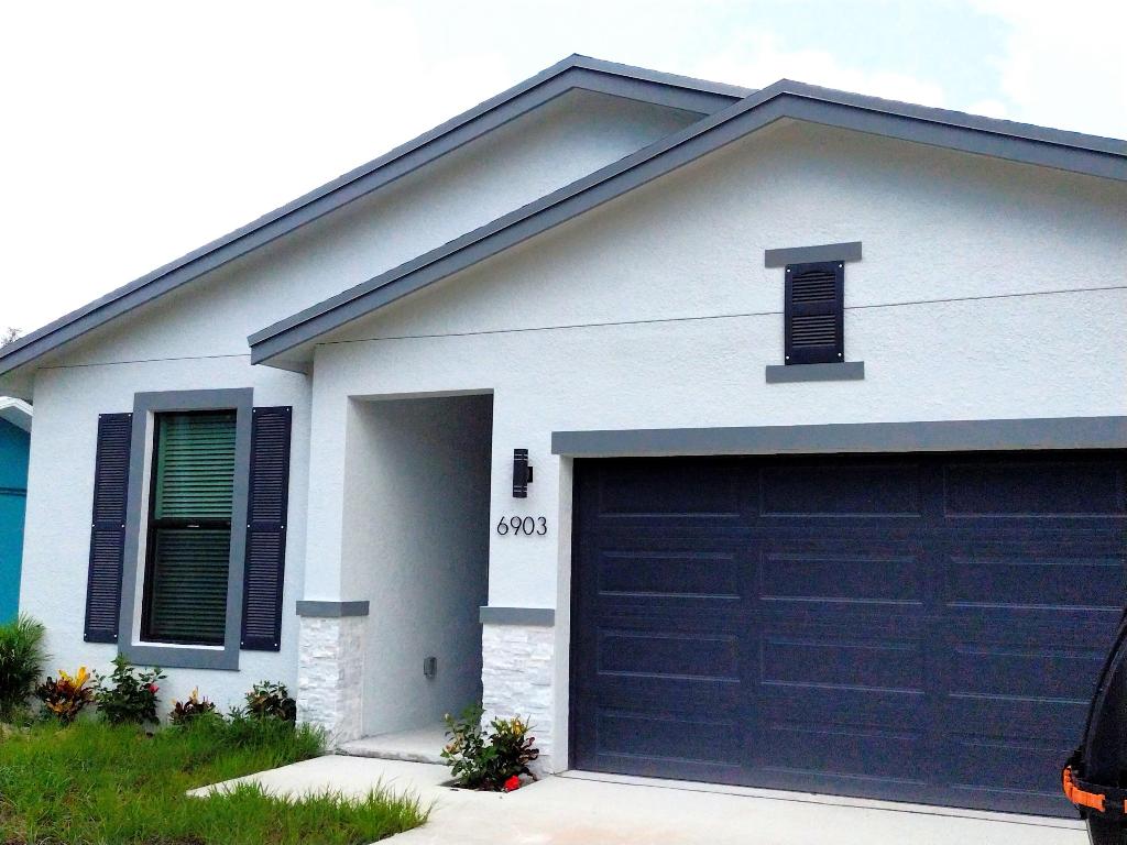 LAKEWOOD PARK UNIT 10 - Residential Lease