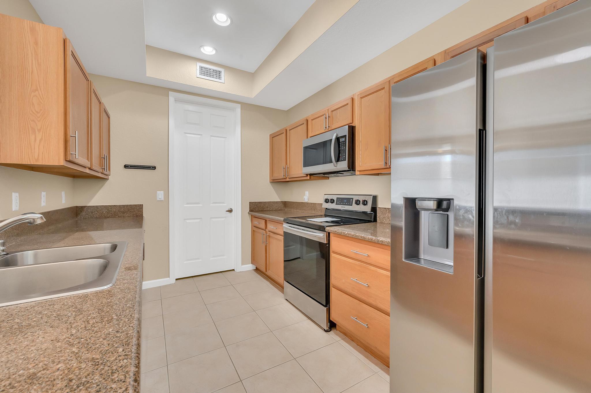 PROMENADE AT TRADITION - Residential Lease
