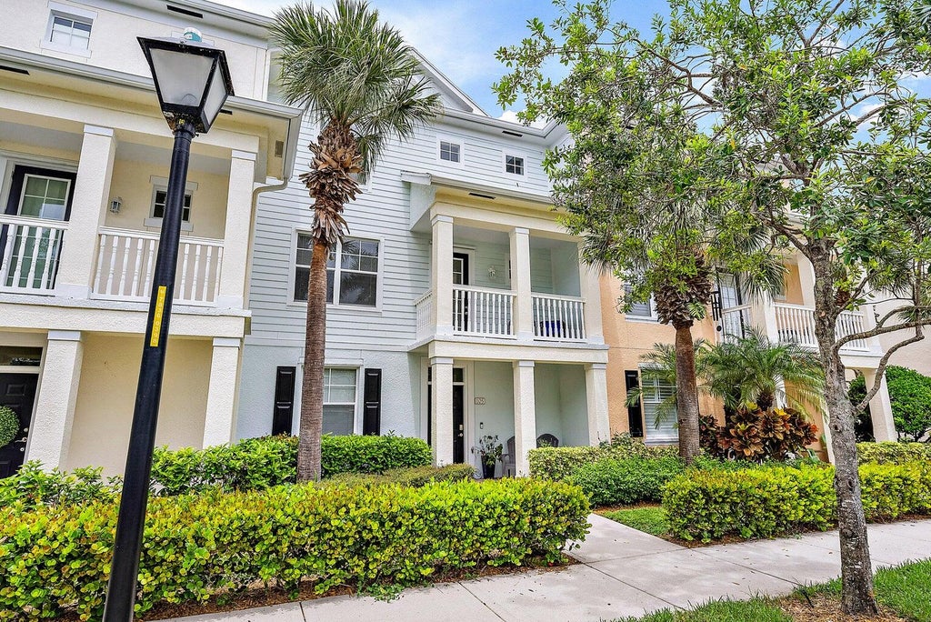 Photo of 156 Aragon Way #105, Jupiter, FL 33458 (MLS # R11005212)