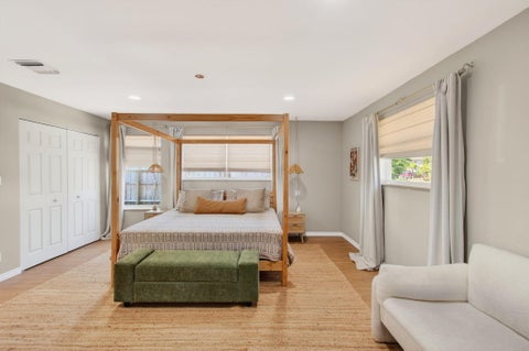 Tiny photo for 301 SE 8th Avenue, Deerfield Beach, FL 33441 (MLS # B26017760)