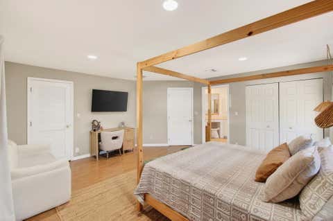 Tiny photo for 301 SE 8th Avenue, Deerfield Beach, FL 33441 (MLS # B26017760)