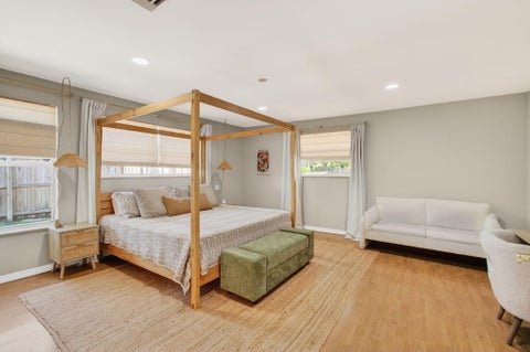 Tiny photo for 301 SE 8th Avenue, Deerfield Beach, FL 33441 (MLS # B26017760)