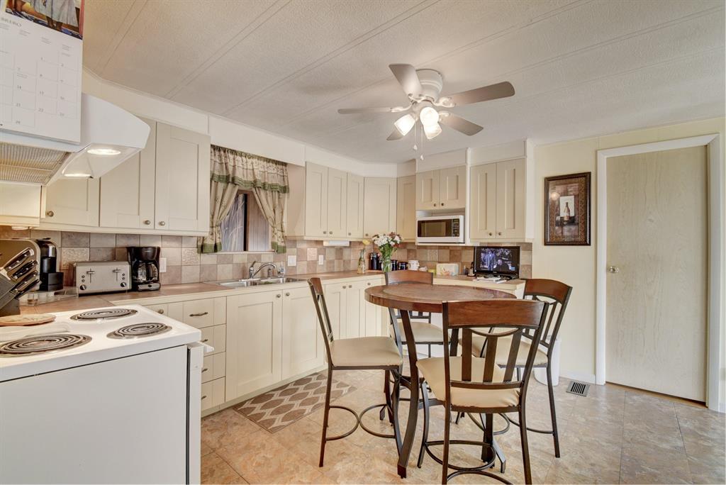 COLONIAL ESTATES INC MOBILE HOME PARK CO-OP 12375 - Residential