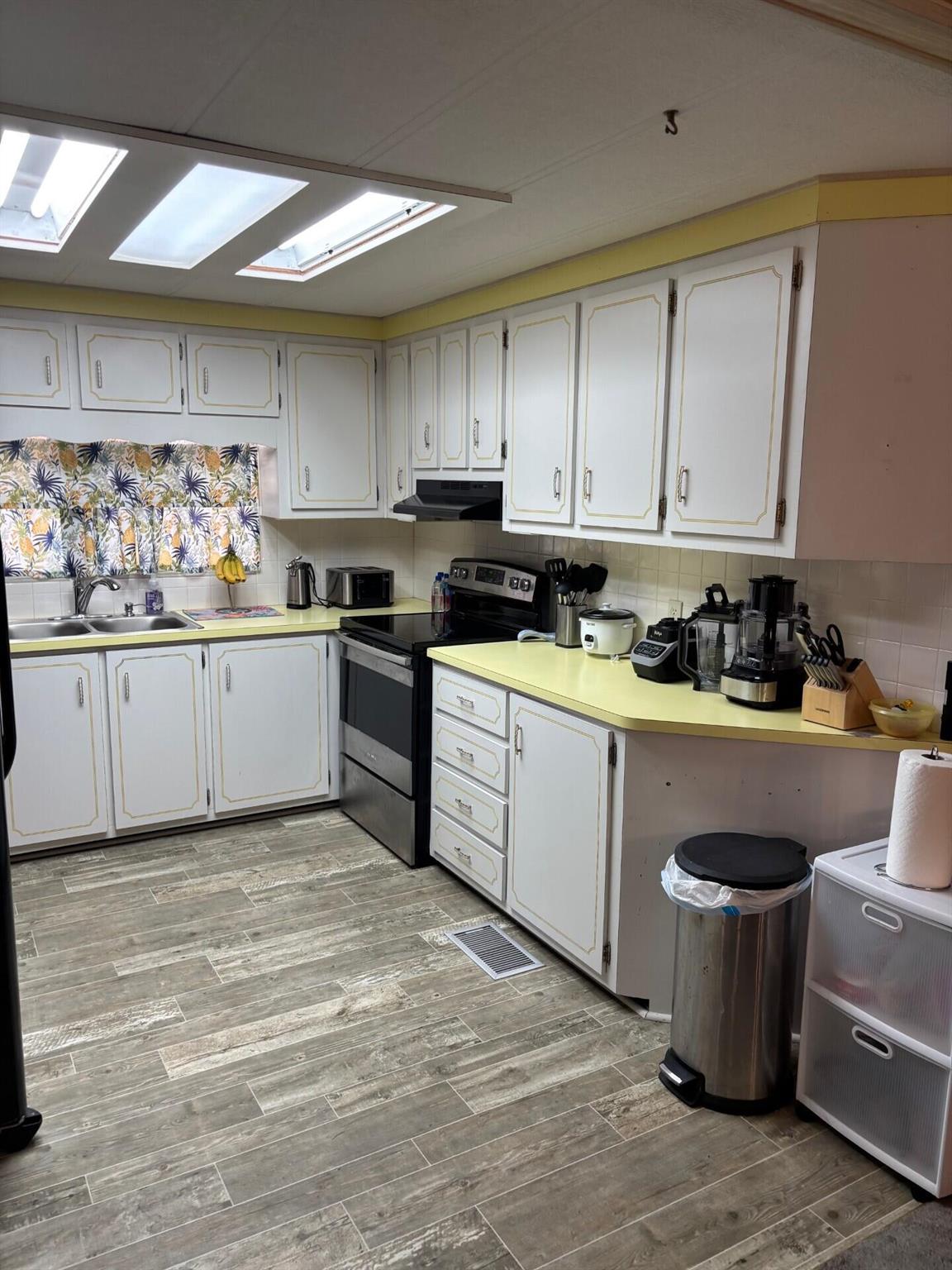 MARALAGO CAY - Residential