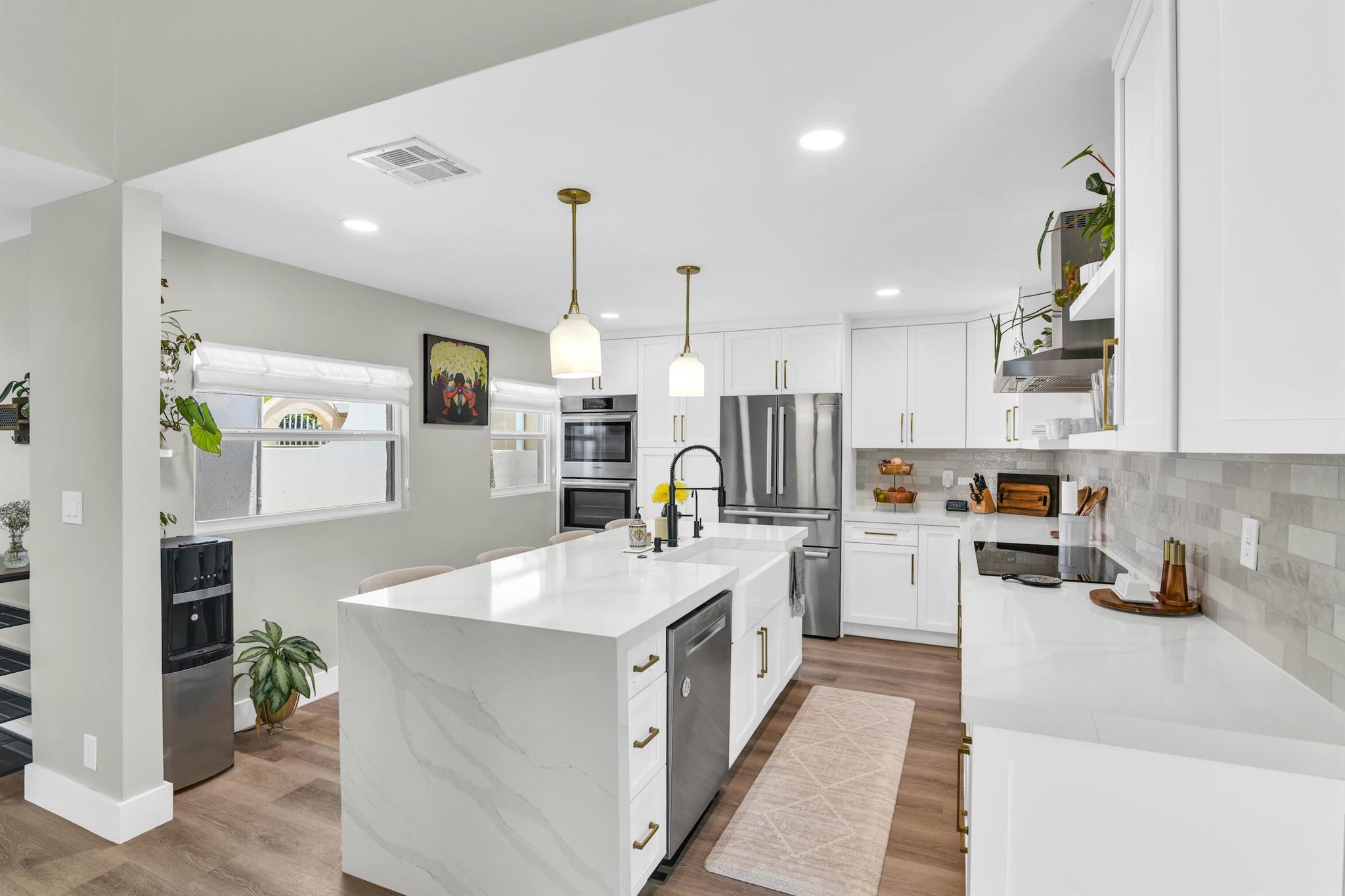 870 NW 21st Way