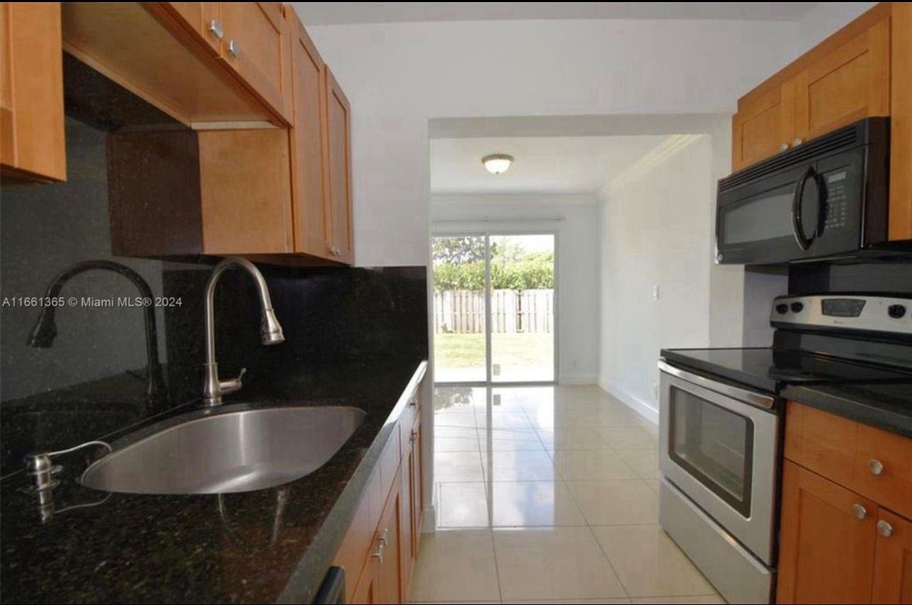 POMPANO BEACH HIGHLANDS 2 - Residential Lease