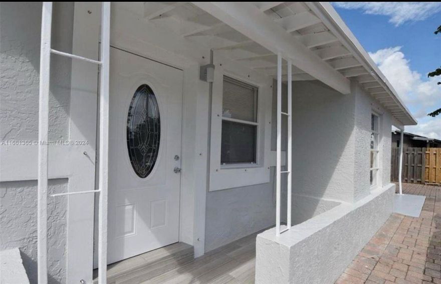 Welcome to this charming 3-bedroom!  No HOA, easy approval, plenty of parking space, fenced backyard. Utilities included… available November 20th. Easy commute to grocery store near Walmart, Target, etc.