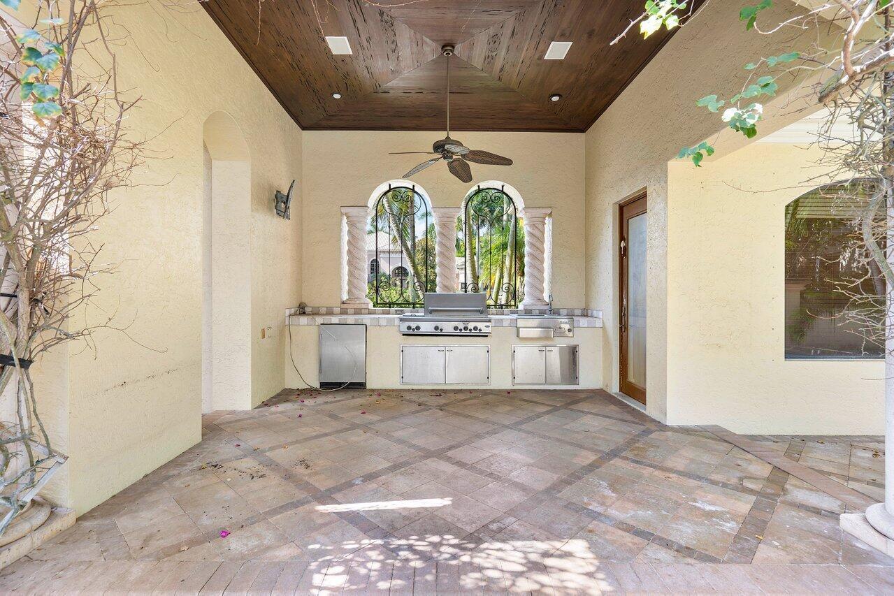 VINTAGE OAKS - Residential