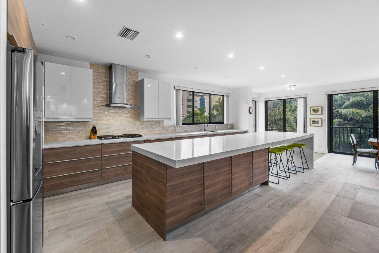 TALBOT HOUSE III CONDO - Residential Lease