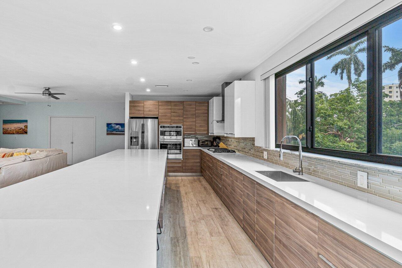 TALBOT HOUSE III CONDO - Residential Lease